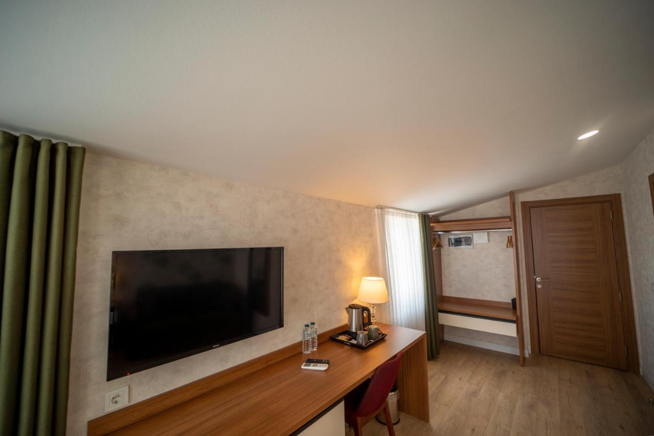Mell City Hotel トラブゾン エクステリア 写真